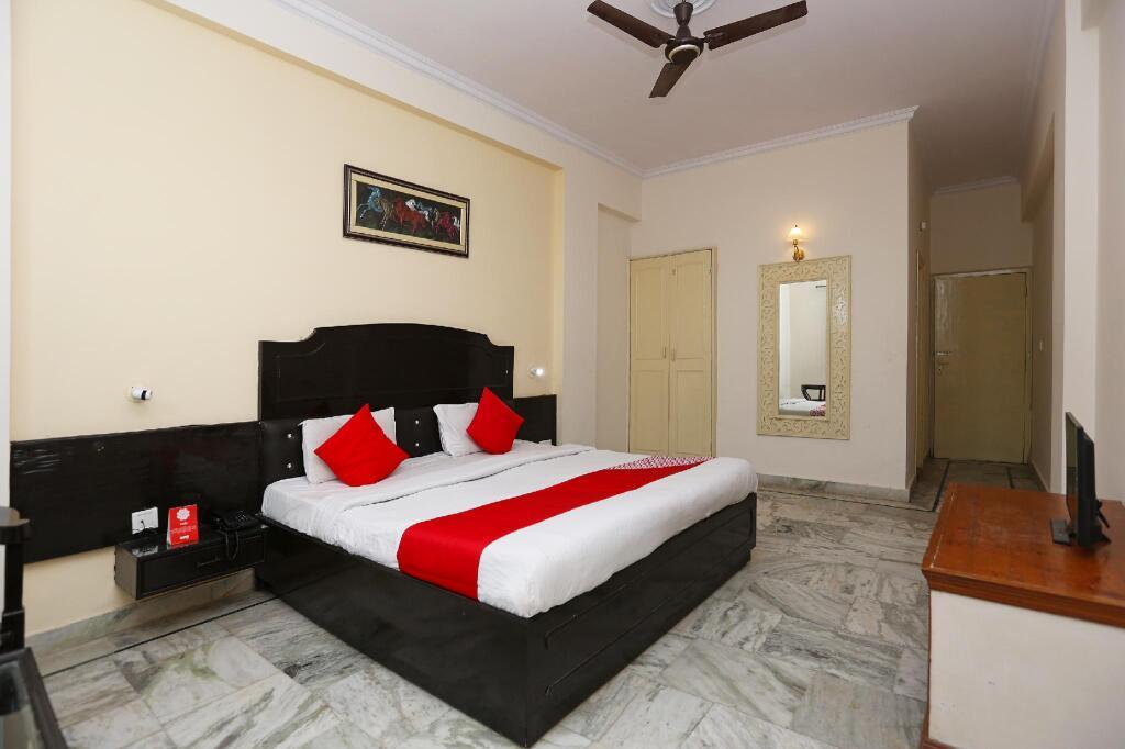 Агра: Hotel Chanakya