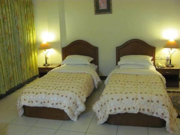 Бангалор: Atithi Grand Guest House