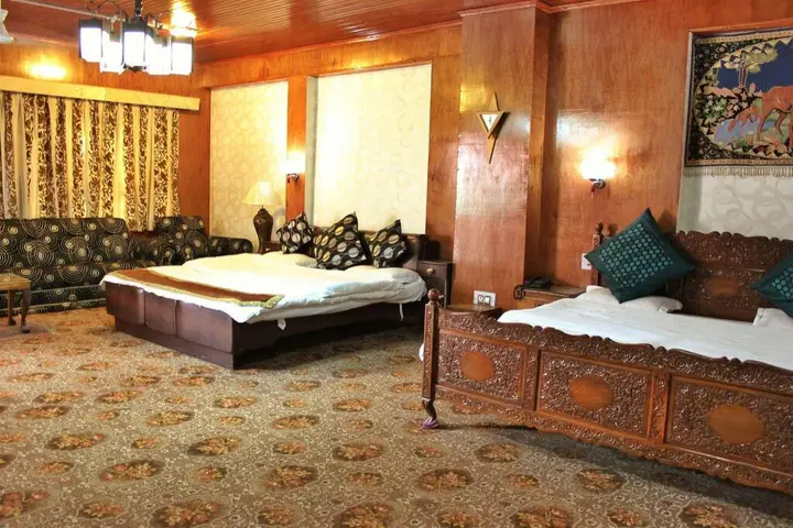 Шринагар: Walisons Hotel