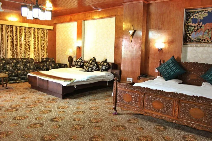 Шринагар: Walisons Hotel