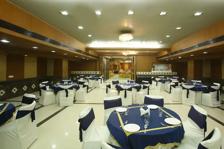 Гуруграм: Emblem Hotel Sector 14 Gurgaon