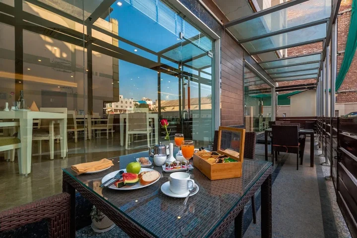 Гуруграм: Emblem Hotel Sector 14 Gurgaon