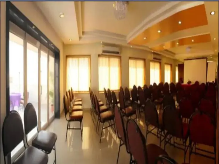 Мумбаи: Hotel Juhu Plaza