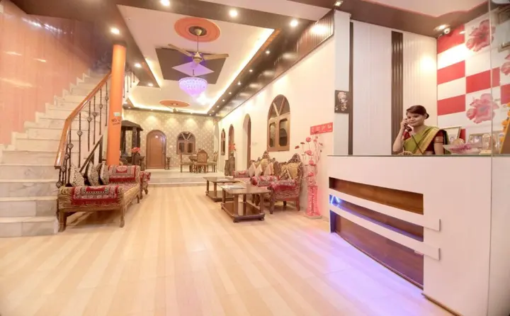 Агра: Hotel Rashmi Agra