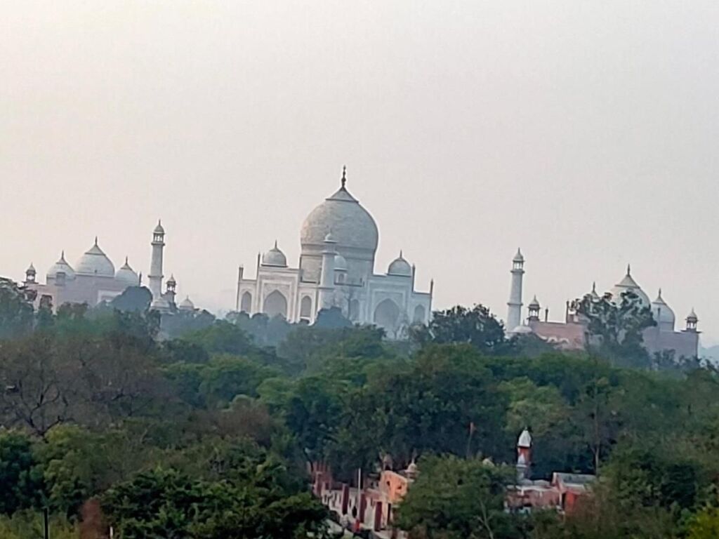 Агра: Hotel Rashmi Agra