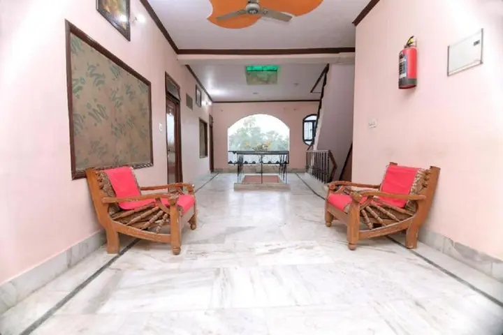 Агра: Hotel Rashmi Agra