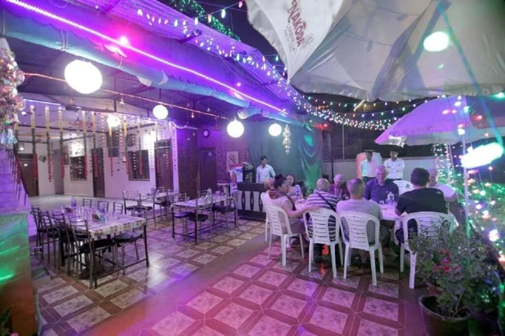 Агра: Hotel Rashmi Agra