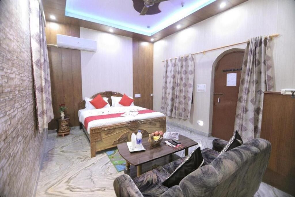 Агра: Hotel Rashmi Agra