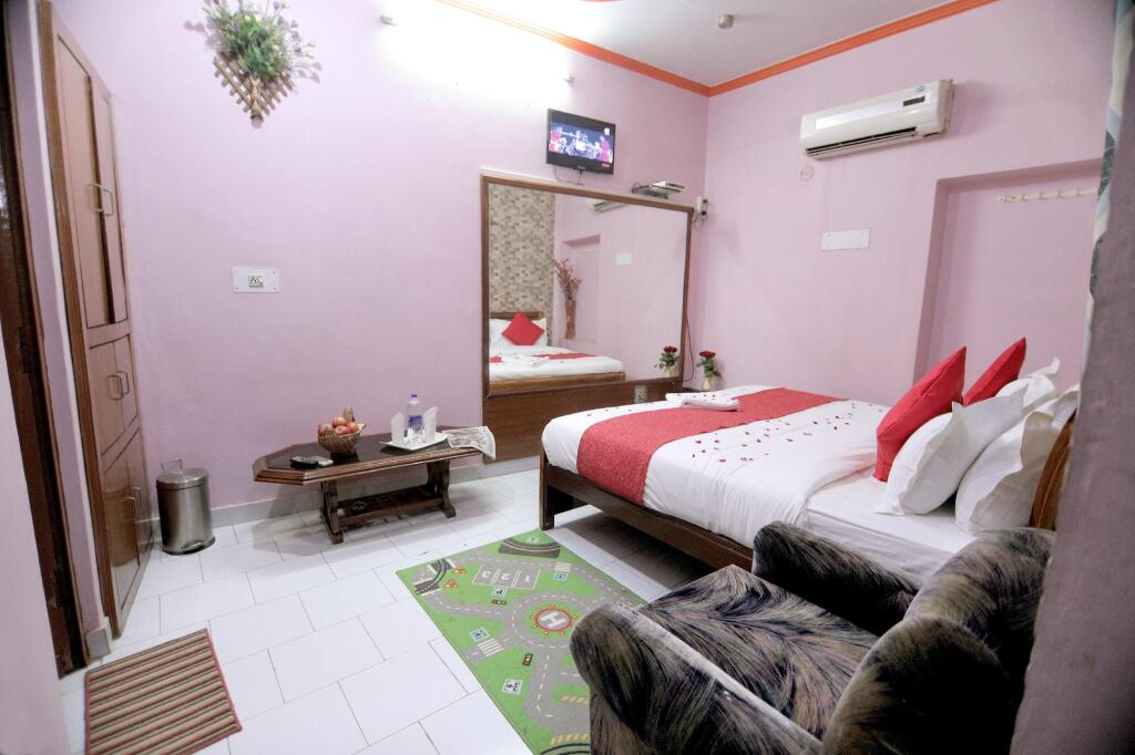 Агра: Hotel Rashmi Agra