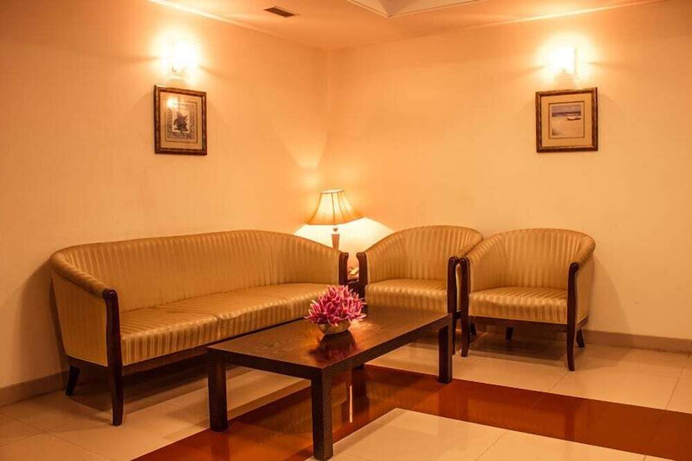 Вакад: Hotel Ambience Executive