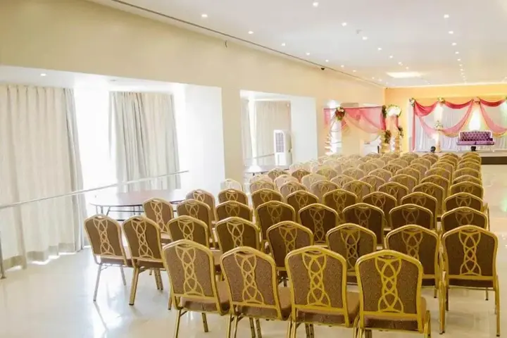 Вакад: Hotel Ambience Executive