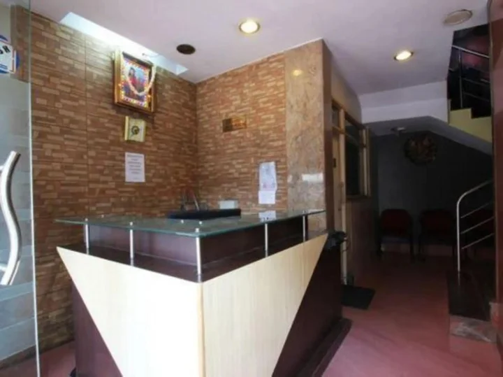 Бангалор: Shri Guru Residency