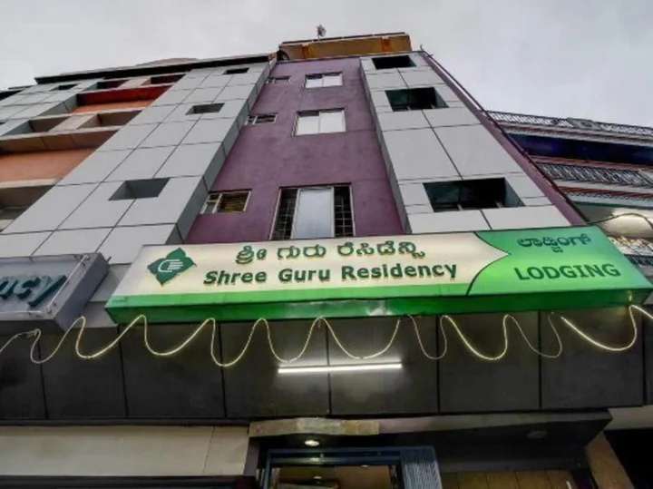 Бангалор: Shri Guru Residency