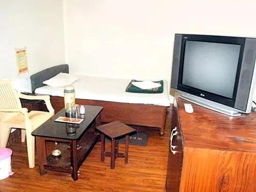 Дург: Hotel Kusum