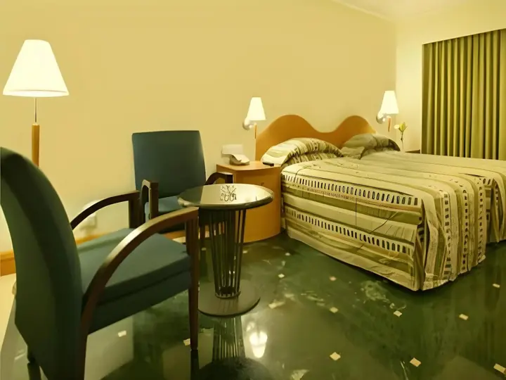 Раджкот: The Imperial Palace Hotel