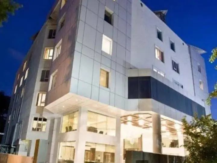 Бангалор: Shravanti Sarovar Portico Bengaluru