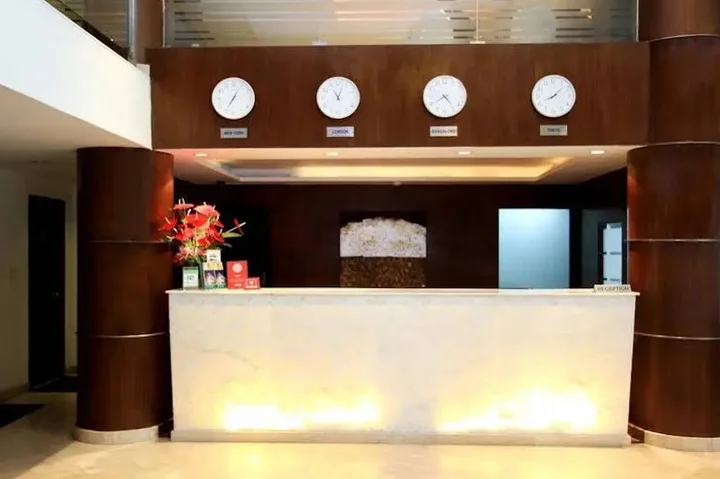 Бангалор: Shravanti Sarovar Portico Bengaluru