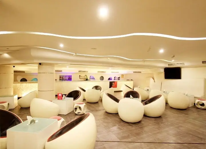 Бангалор: Shravanti Sarovar Portico Bengaluru