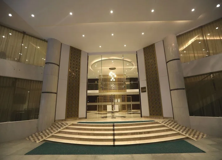 Бангалор: Shravanti Sarovar Portico Bengaluru