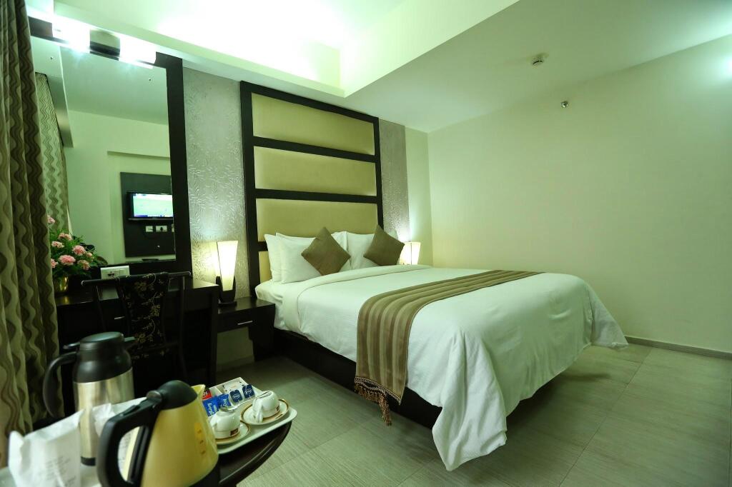 Тируванантапурам: Pattom Royal Hotel