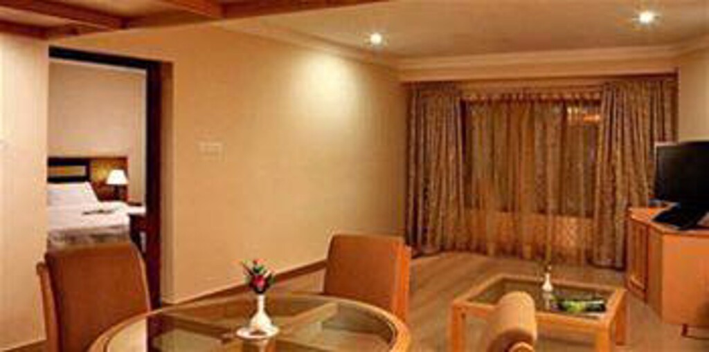 Коччи: Hotel Pearl Continental