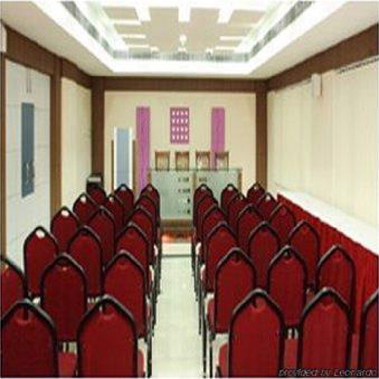 Коччи: Hotel Pearl Continental