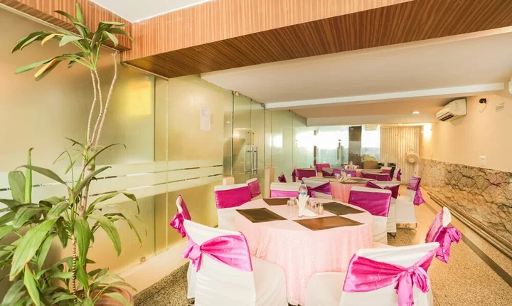 Нью-Дели: Hotel Balsons International