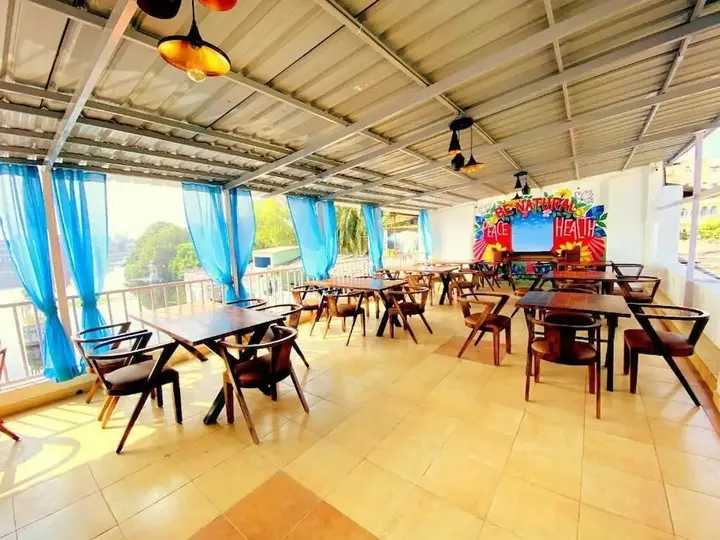 Удаипур: Hotel Natural Lake View