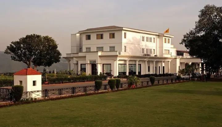 Катра: Hari Niwas Palace