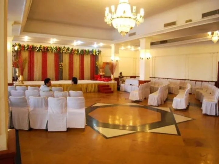 Катра: Hari Niwas Palace