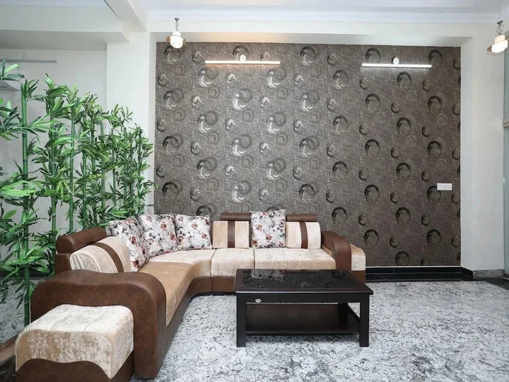 Хидерабад: OYO 11400 The Down Town Suites