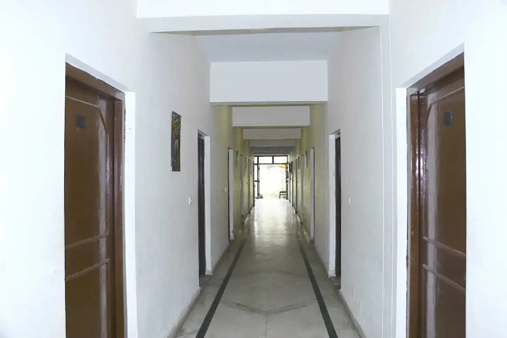 Агра: Hotel Ambika Palace