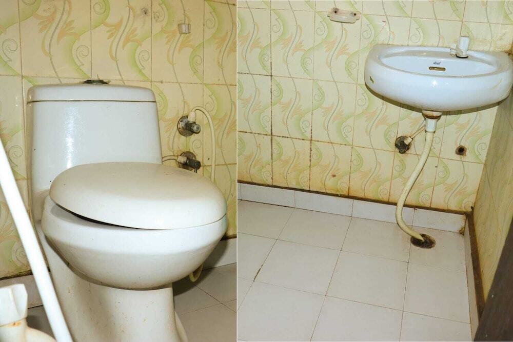 Агра: Hotel Ambika Palace