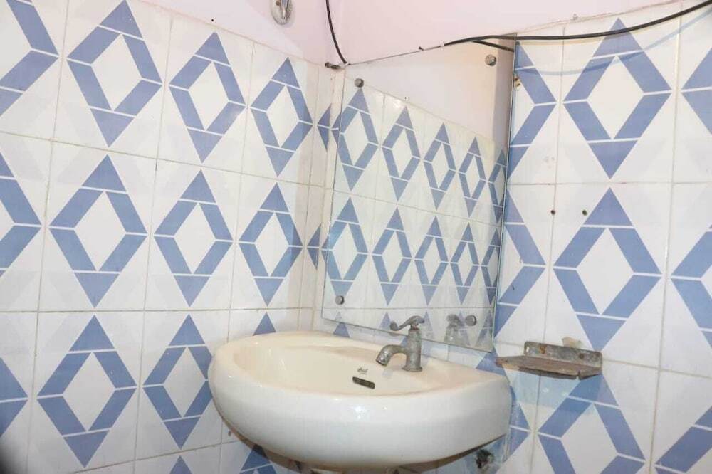 Агра: Hotel Ambika Palace