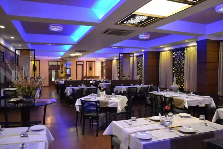 Вакад: Hotel Ambience Excellency
