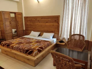 Дармсала: Greenwoods Inn