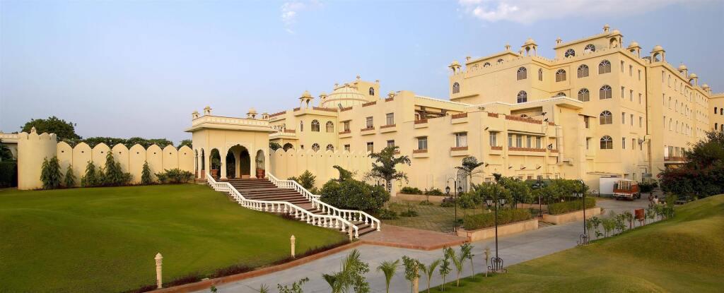 Кукас: Le Méridien Jaipur Resort & Spa