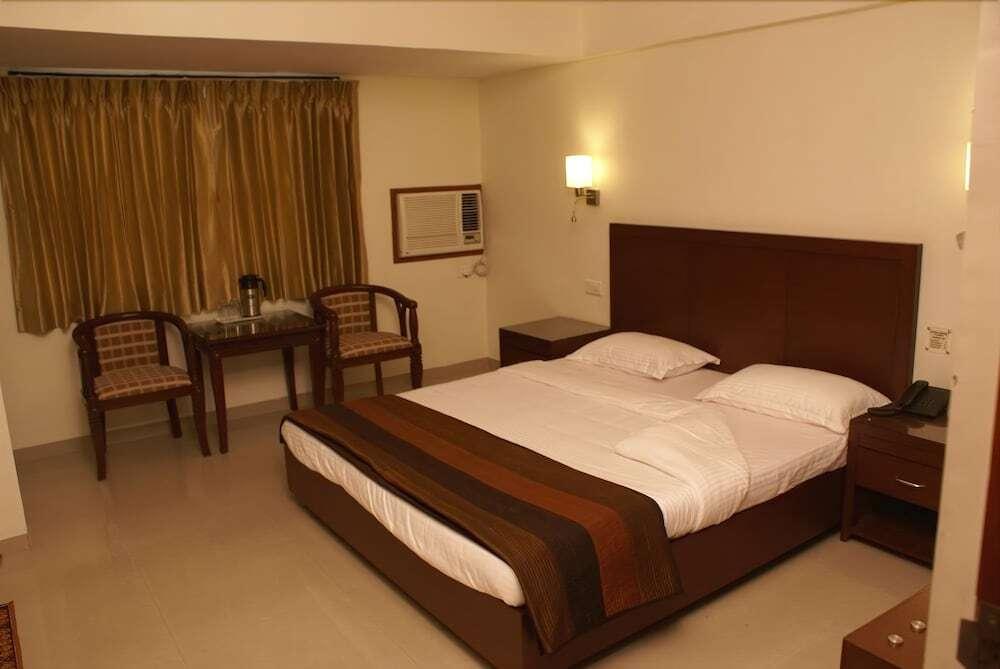 Ахмедабад: Centra Hotel