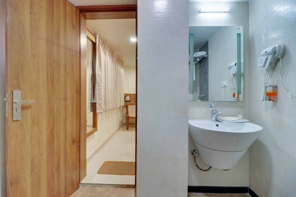 Ахмедабад: Centra Hotel