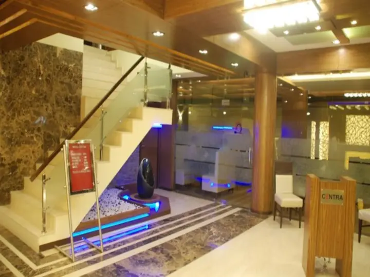 Ахмедабад: Centra Hotel