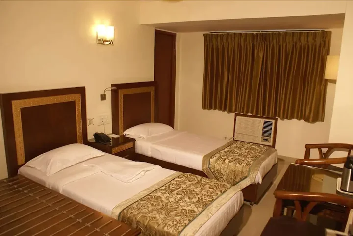Ахмедабад: Centra Hotel