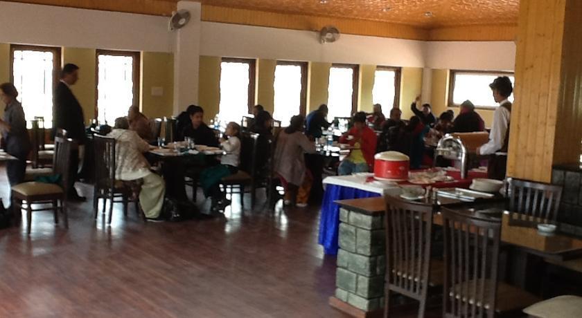 Шринагар: Hotel Pine Spring Srinagar Nowgam