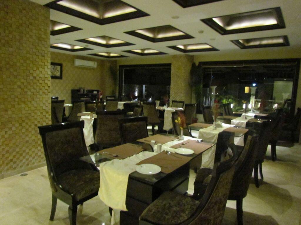 Hotel Pine Spring Srinagar Wazir Bagh — фото 2