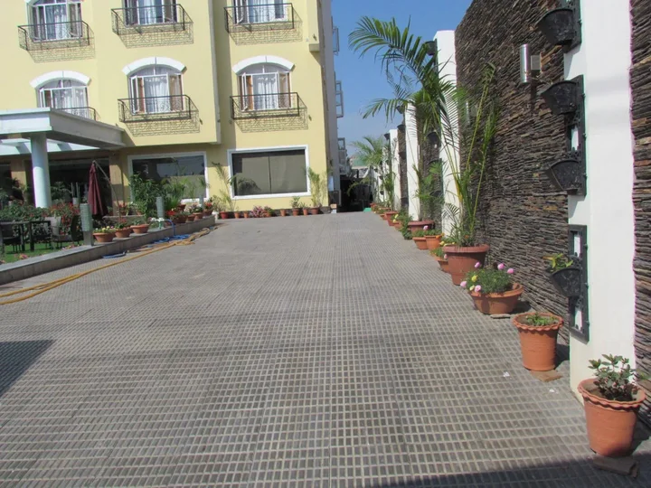 Шринагар: Hotel Pine Spring Srinagar Wazir Bagh