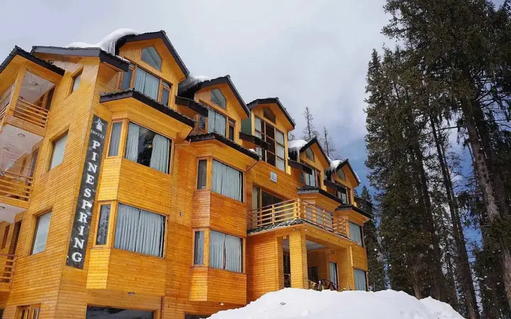 Гульмарг: Hotel Pine Spring Gulmarg