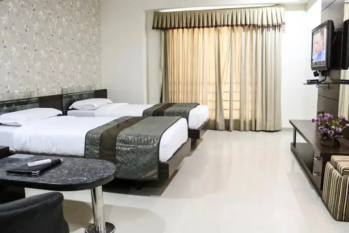 Ахмедабад: Hotel Dev Corporate