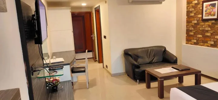 Ахмедабад: Hotel Dev Corporate
