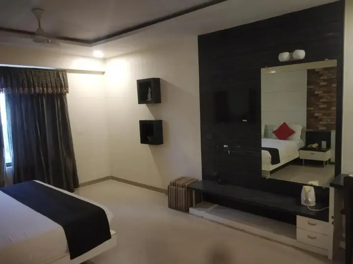 Ахмедабад: Hotel Dev Corporate