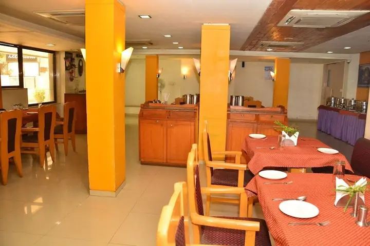 Ширди: Hotel Sai Sahavas