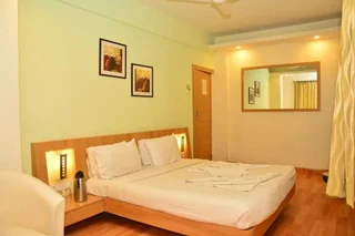 Ширди: Hotel Sai Sahavas